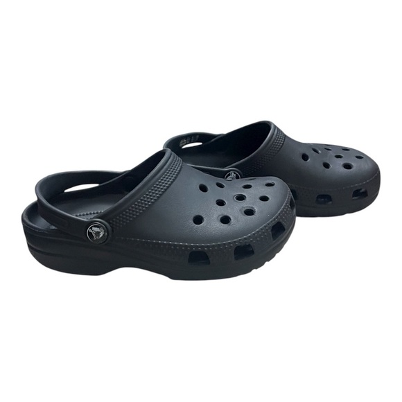 Kid’s Crocs w/ Jibetz - Picture 9 of 9